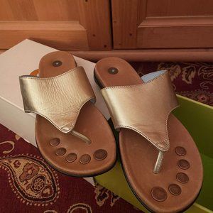 Juil Brio Earthling Sandals, size 6, 2 pair - will separate at $35.00/pair